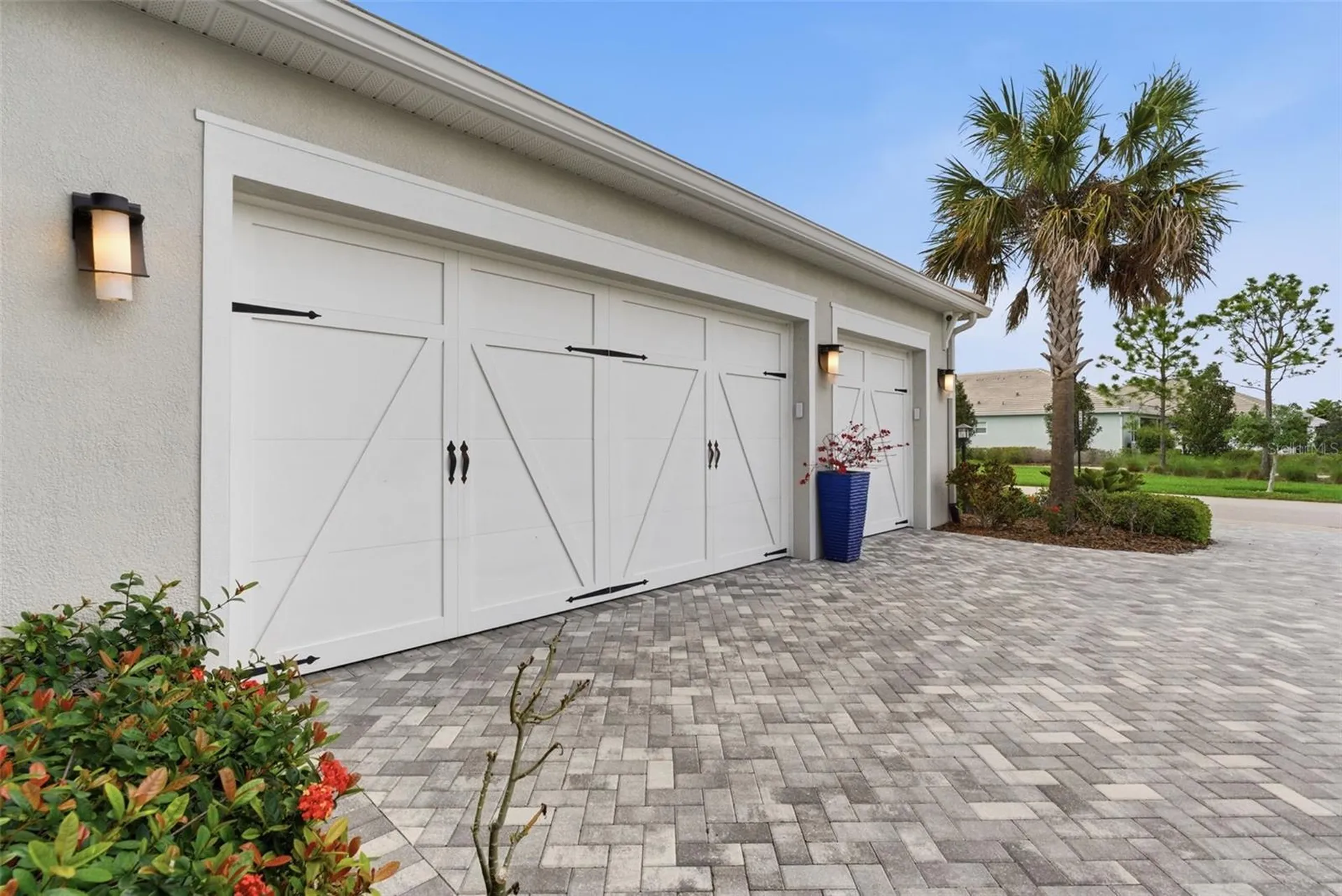 8245 Grande Shores Drive Sarasota FL 34240