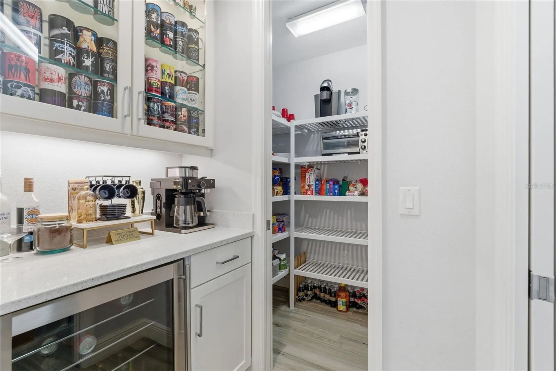 8245 Grande Shores Drive Sarasota FL 34240