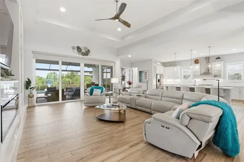 8245 Grande Shores Drive Sarasota FL 34240