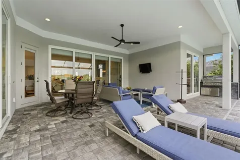 8245 Grande Shores Drive Sarasota FL 34240
