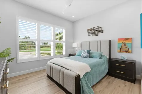8245 Grande Shores Drive Sarasota FL 34240