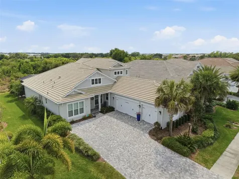 8245 Grande Shores Drive Sarasota FL 34240