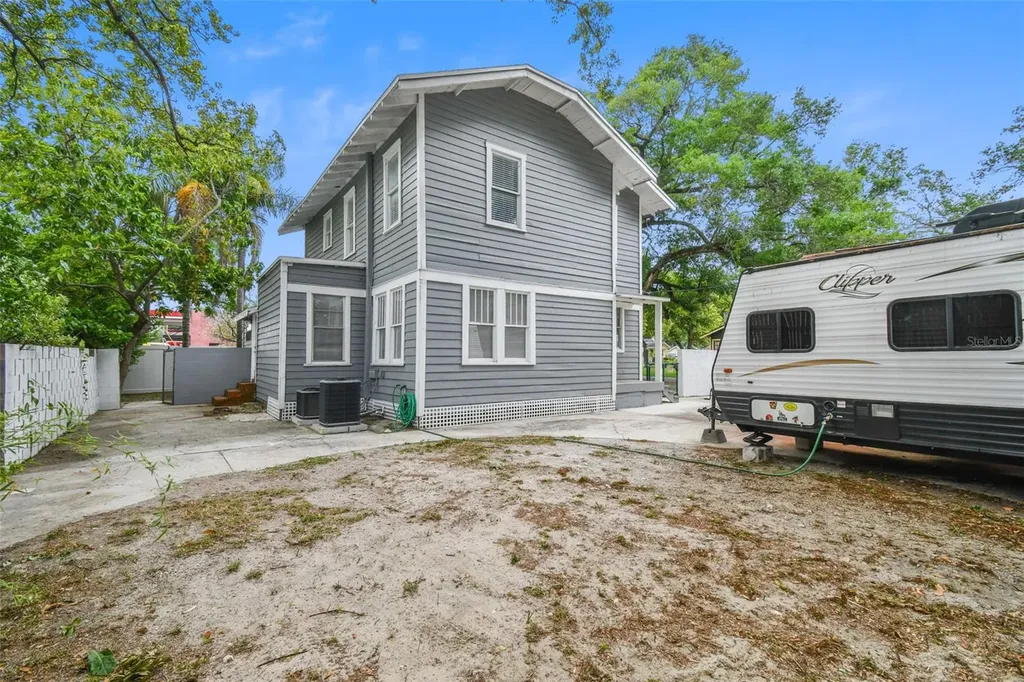 6810 N Navin Avenue Tampa FL 33604