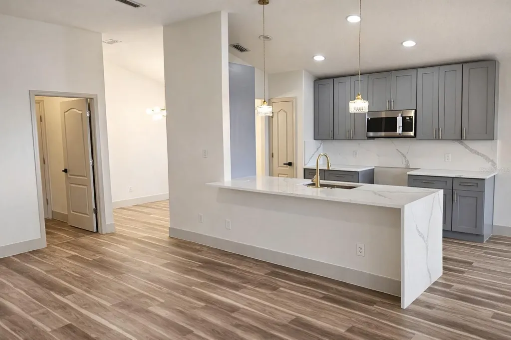 4501 Arizona Sun Court Valrico FL 33594