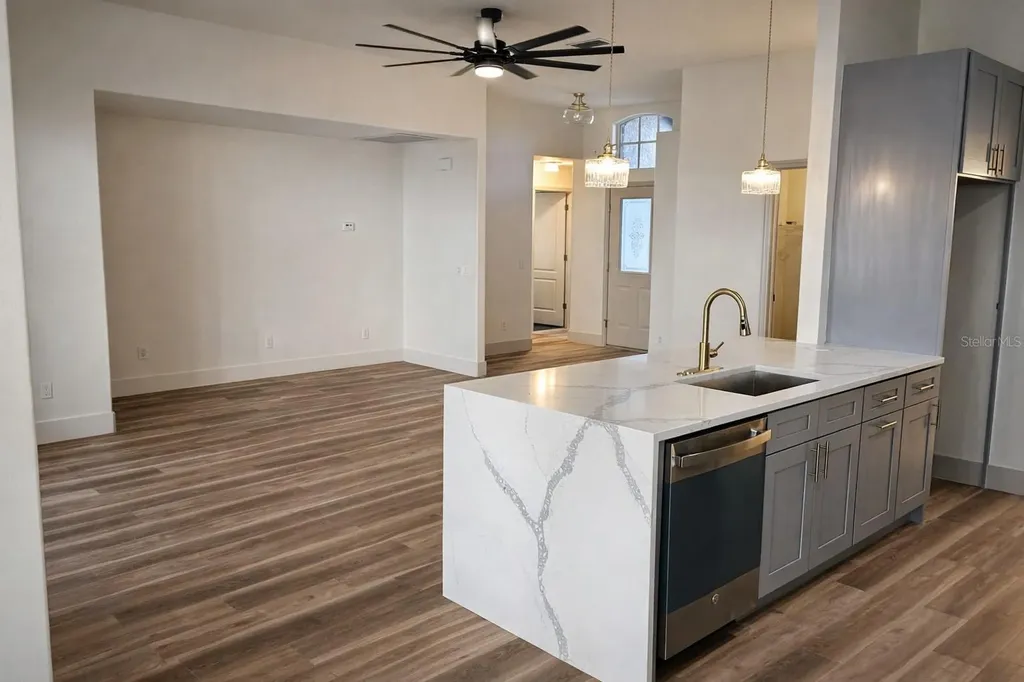 4501 Arizona Sun Court Valrico FL 33594