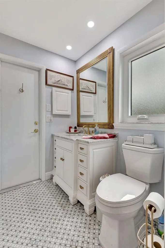 4395 Sarasota Avenue Sarasota FL 34234