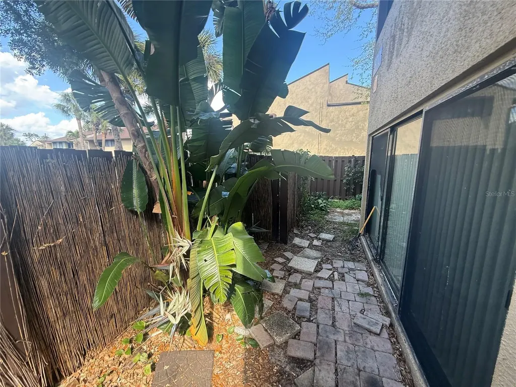 870 Village Lake Terrace N St Petersburg FL 33716