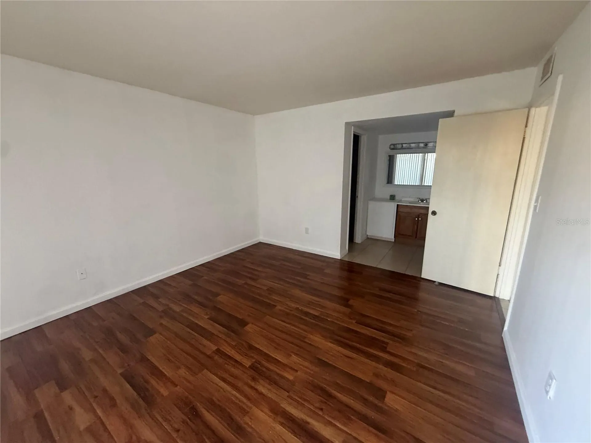 870 Village Lake Terrace N St Petersburg FL 33716