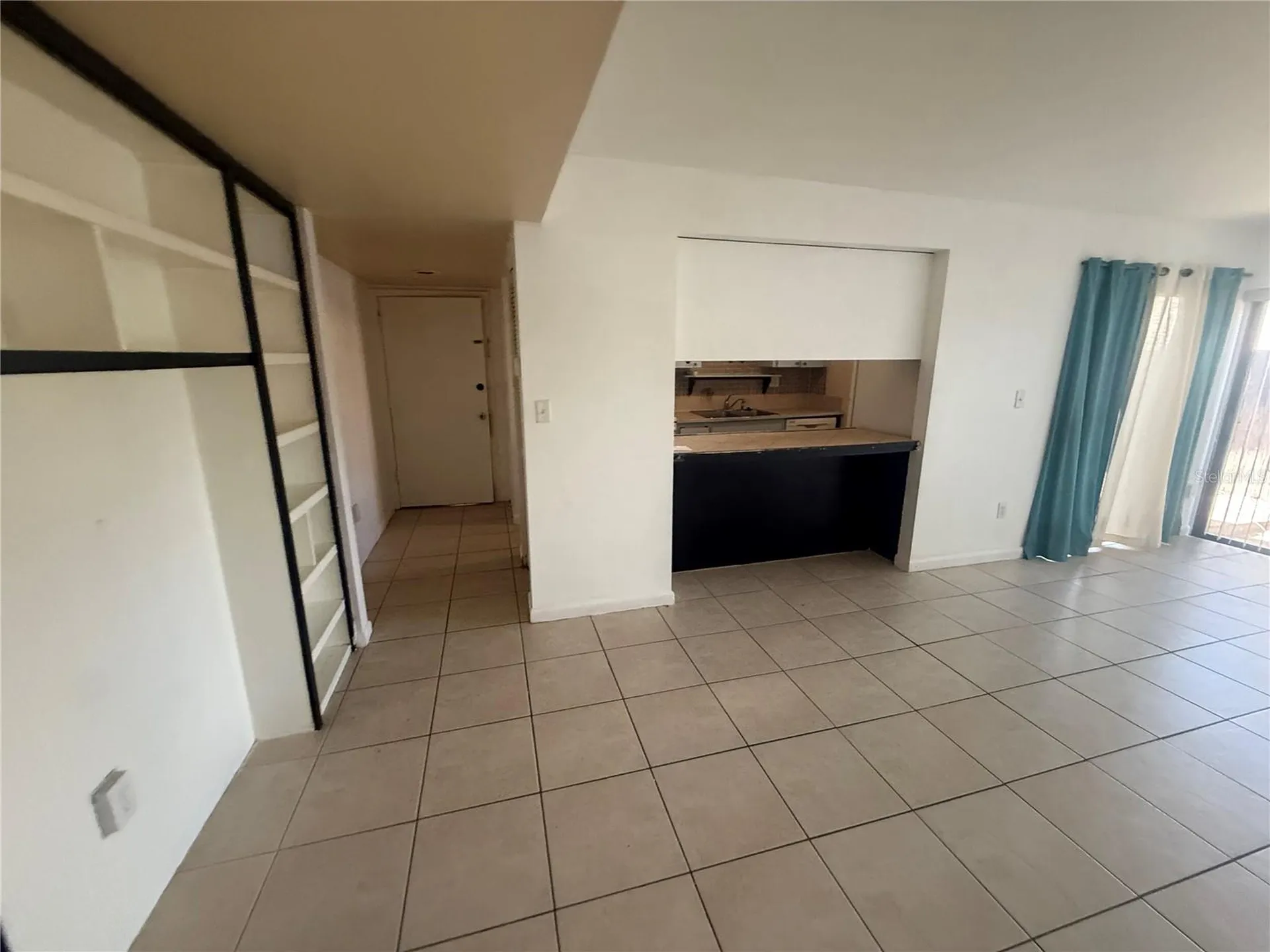 870 Village Lake Terrace N St Petersburg FL 33716