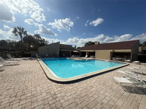 870 Village Lake Terrace N St Petersburg FL 33716