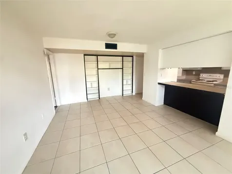 870 Village Lake Terrace N St Petersburg FL 33716