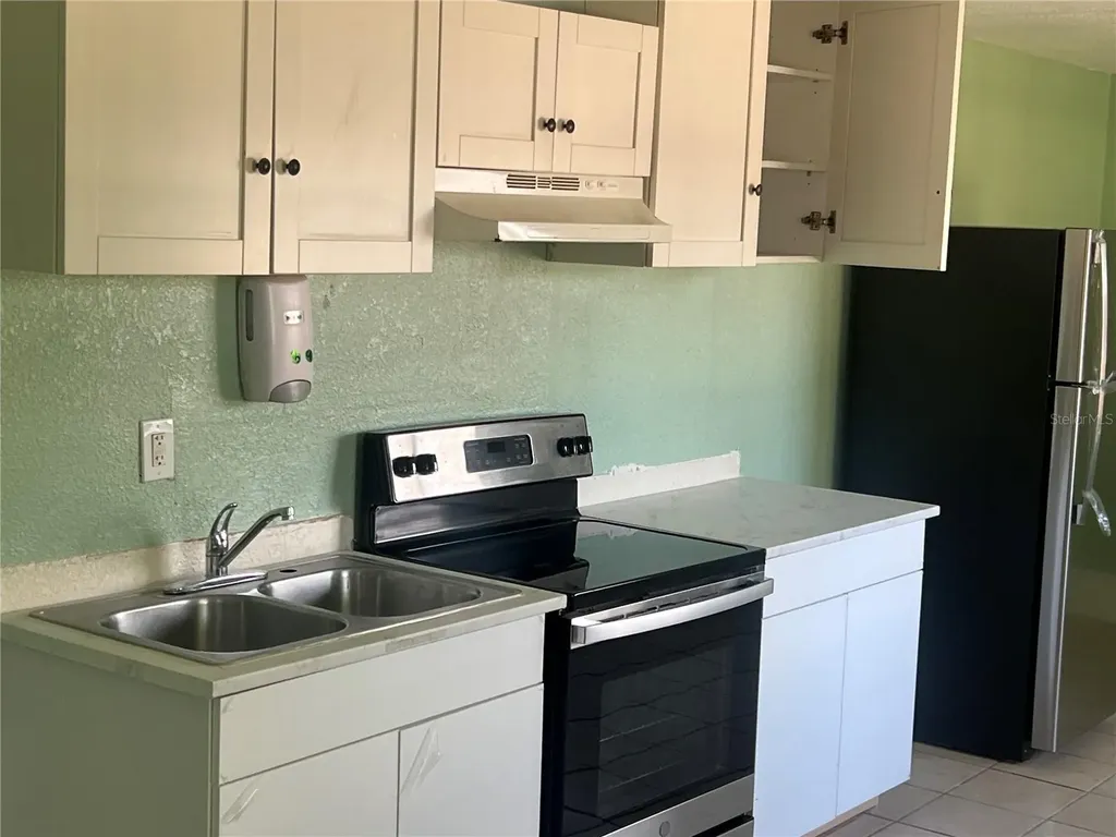 2002 E 33rd Avenue Tampa FL 33610