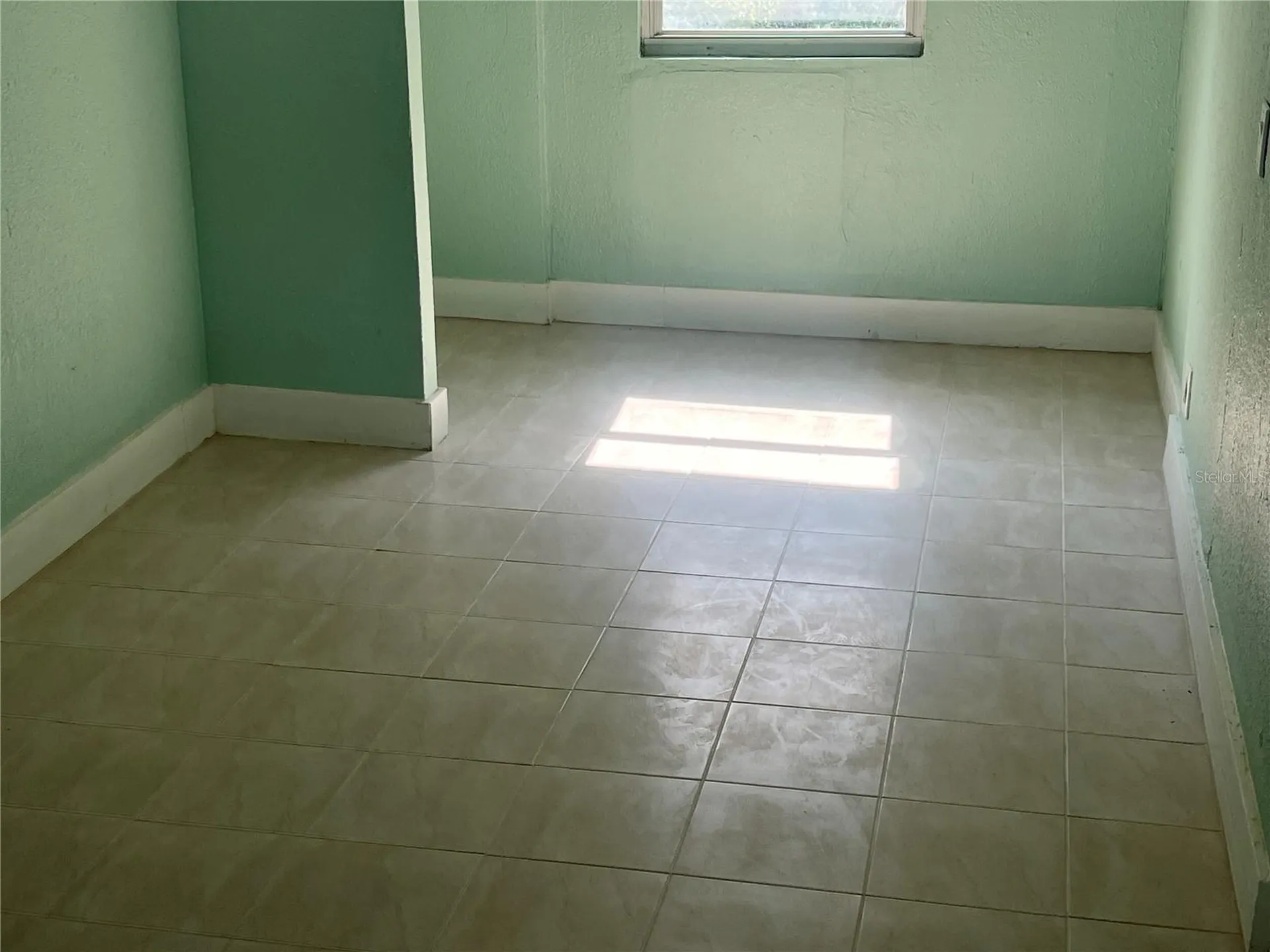 2002 E 33rd Avenue Tampa FL 33610