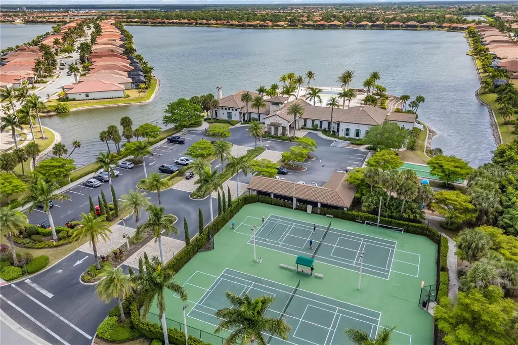 104 Villoresi Boulevard Nokomis FL 34275