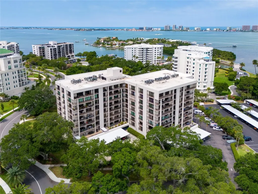 150 Belleview Boulevard Belleair FL 33756