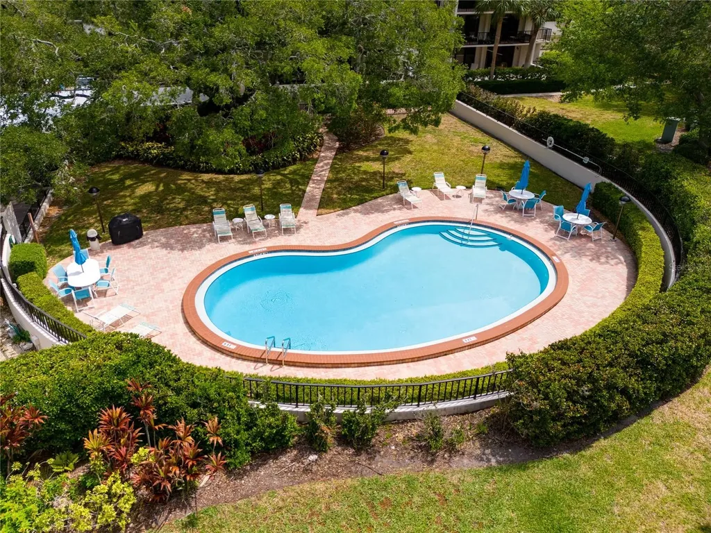 150 Belleview Boulevard Belleair FL 33756