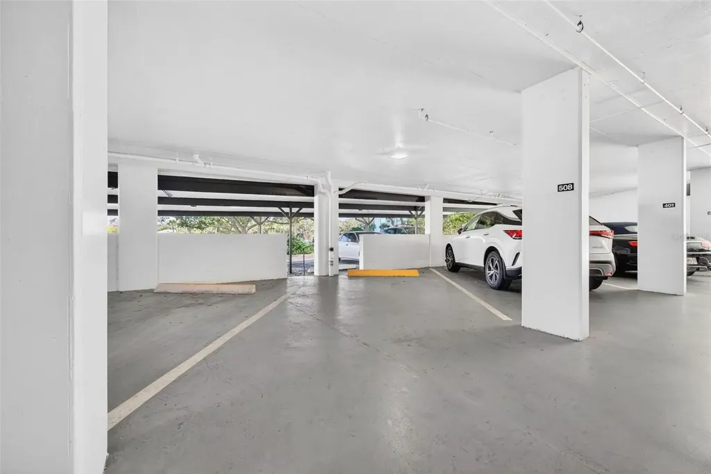 150 Belleview Boulevard Belleair FL 33756