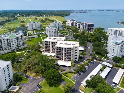 150 Belleview Boulevard Belleair FL 33756