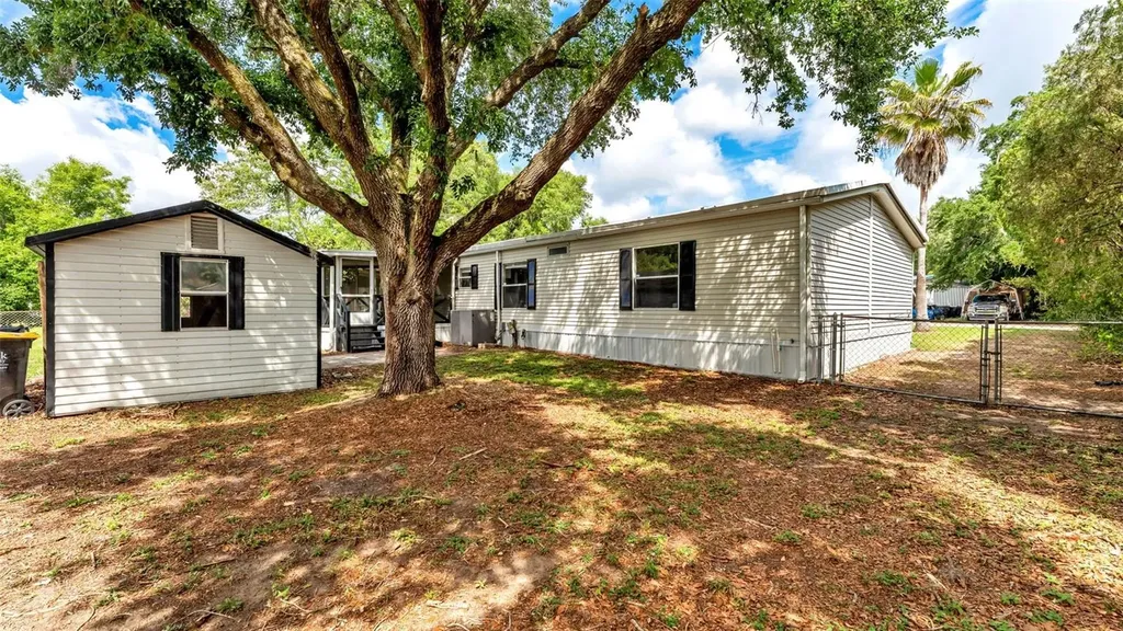 4910 Rollinglen Loop E Lakeland FL 33810