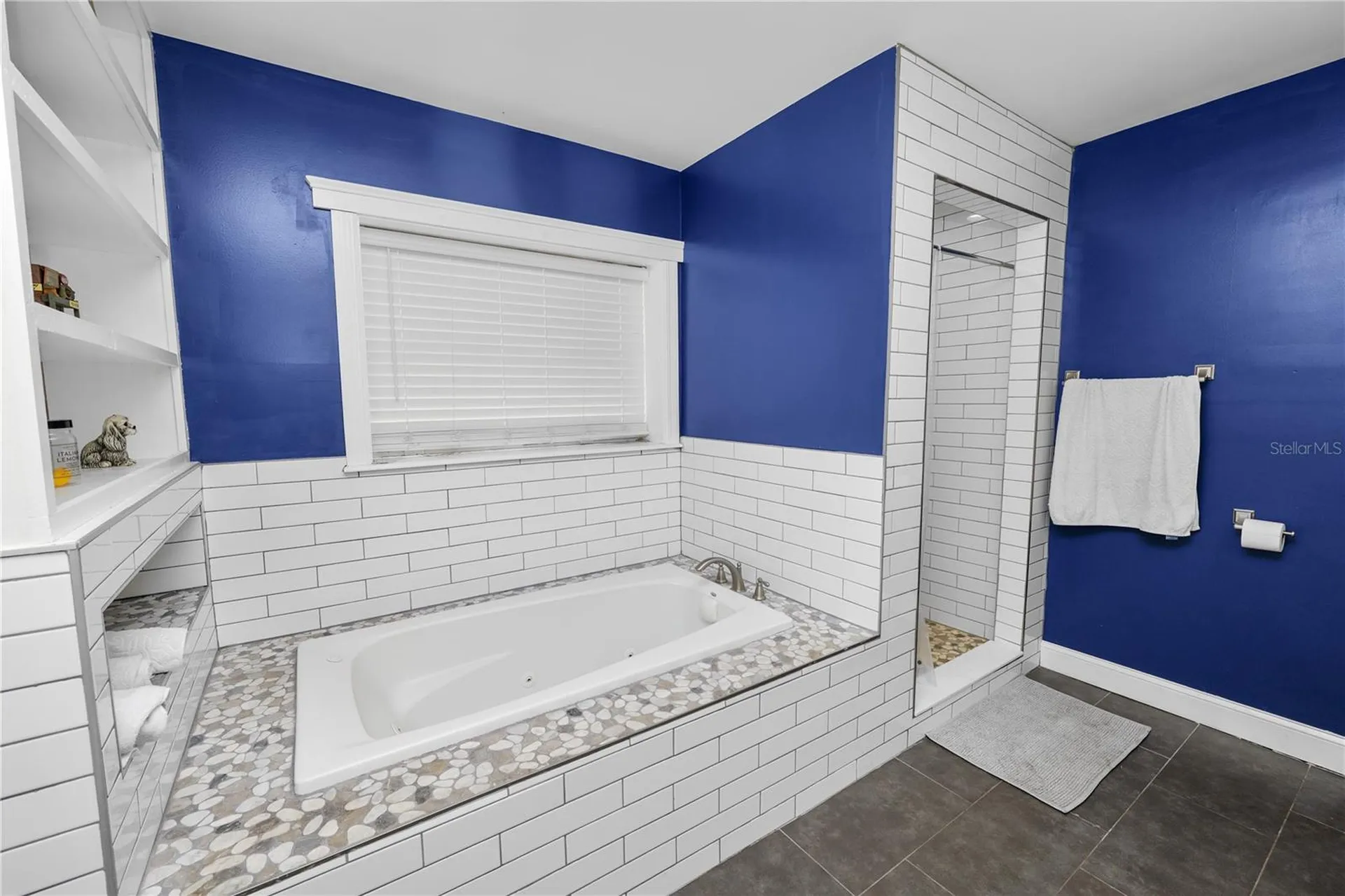 1410 E Edgewood Drive Lakeland FL 33803