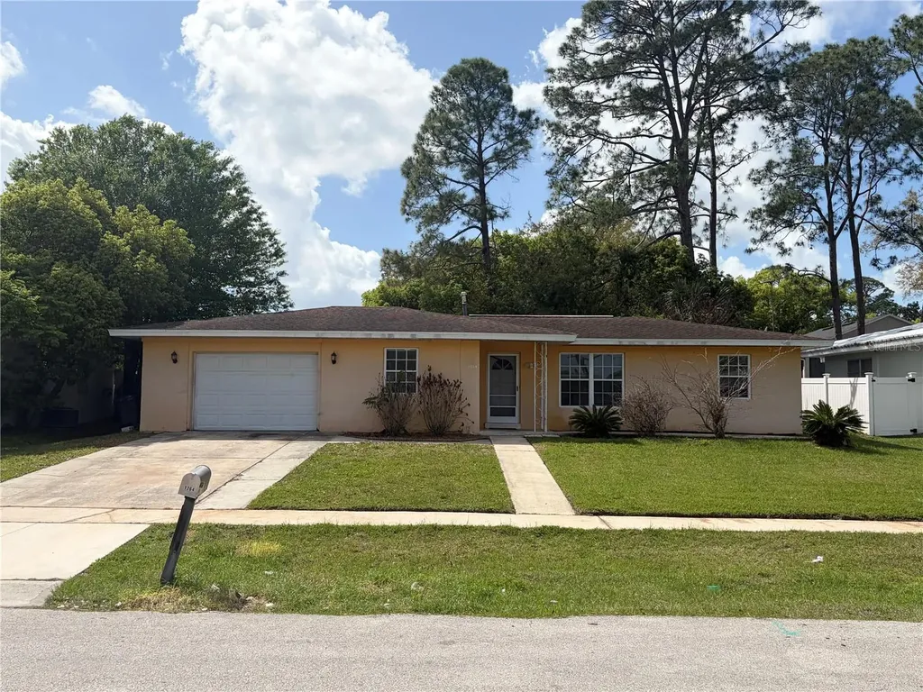1264 Fieldstone Avenue Deltona FL 32725