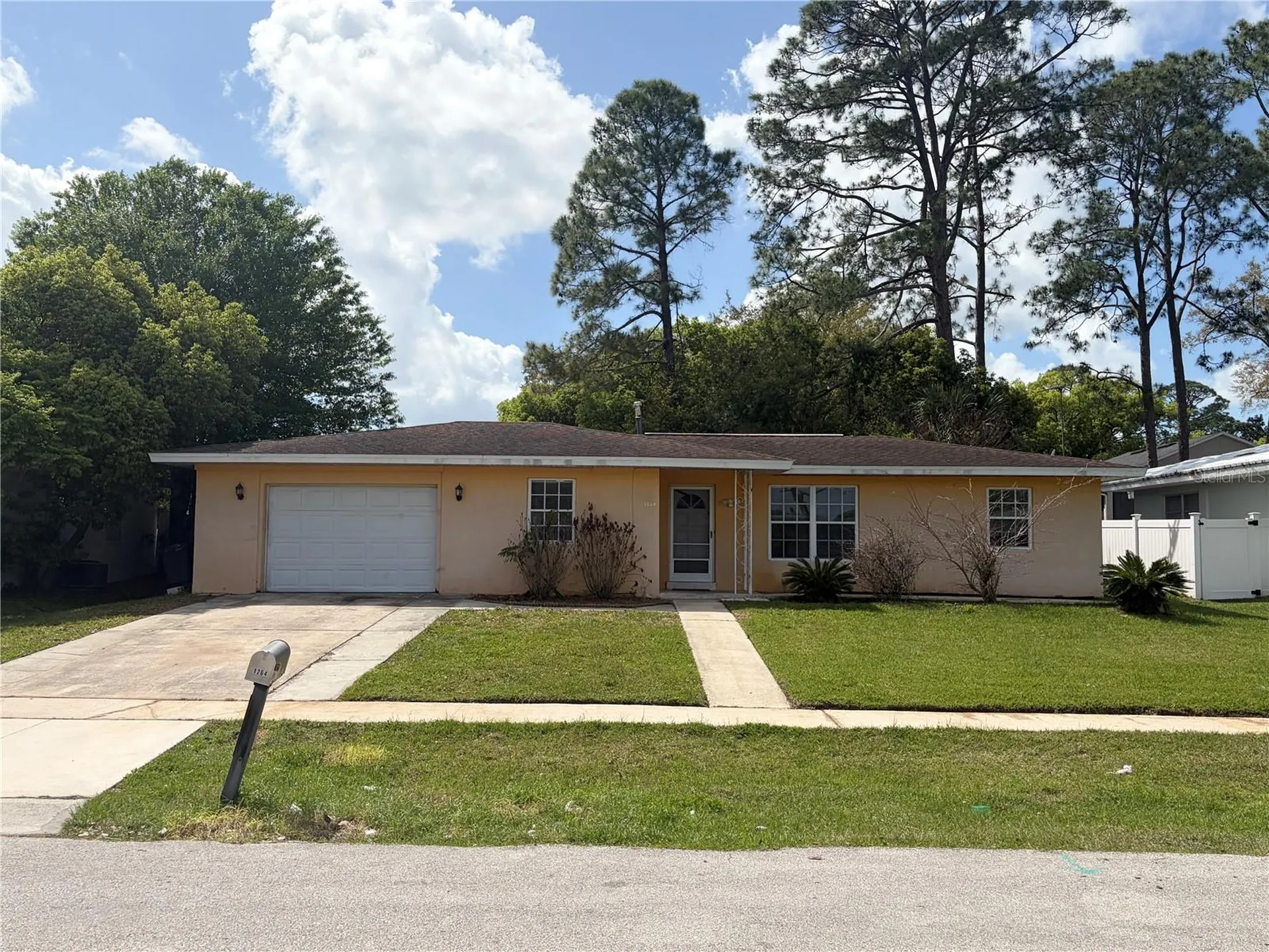 1264 Fieldstone Avenue Deltona FL 32725