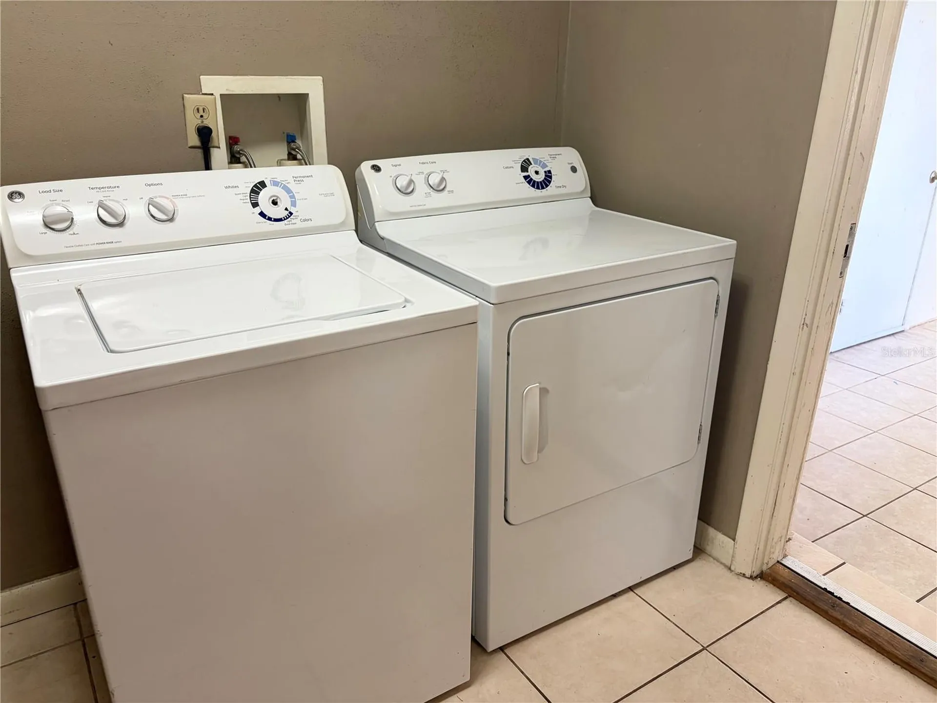 1264 Fieldstone Avenue Deltona FL 32725