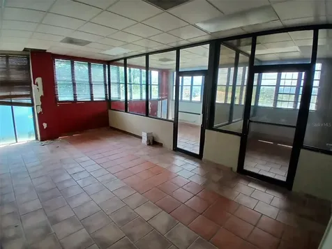 97 State Road 2 Pueblo Viejo Guaynabo PR 00966