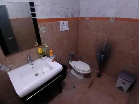97 State Road 2 Pueblo Viejo Guaynabo PR 00966