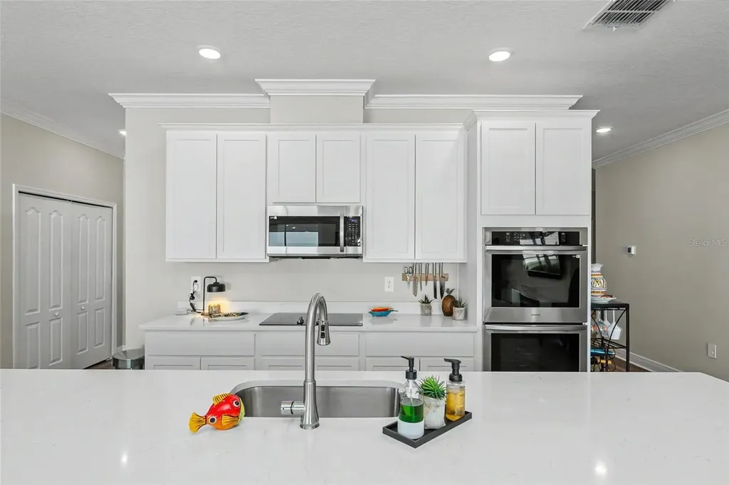 2105 Citrus Breeze Drive Bradenton FL 34208