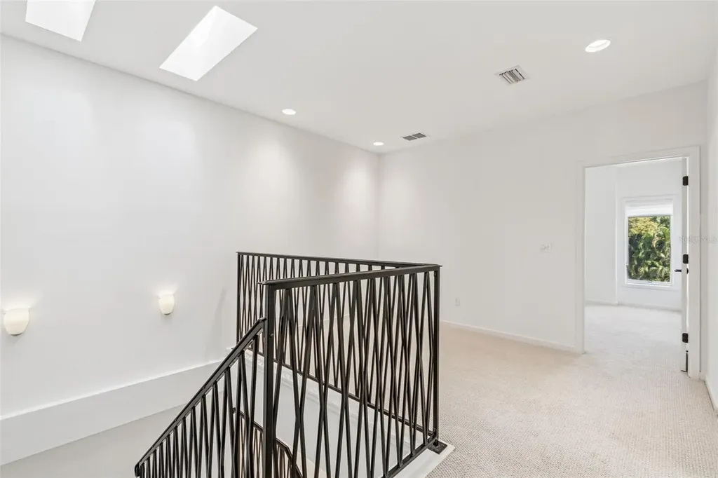 1685 Laurel Street Sarasota FL 34236
