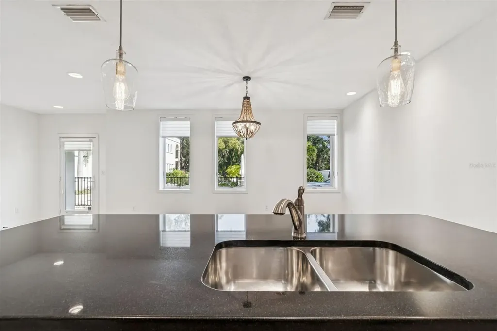 1685 Laurel Street Sarasota FL 34236