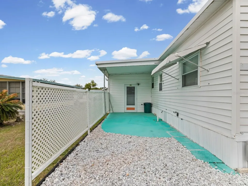 7366 First Loop Avenue Brooksville FL 34613