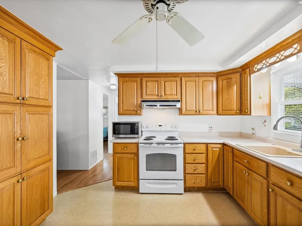 7366 First Loop Avenue Brooksville FL 34613