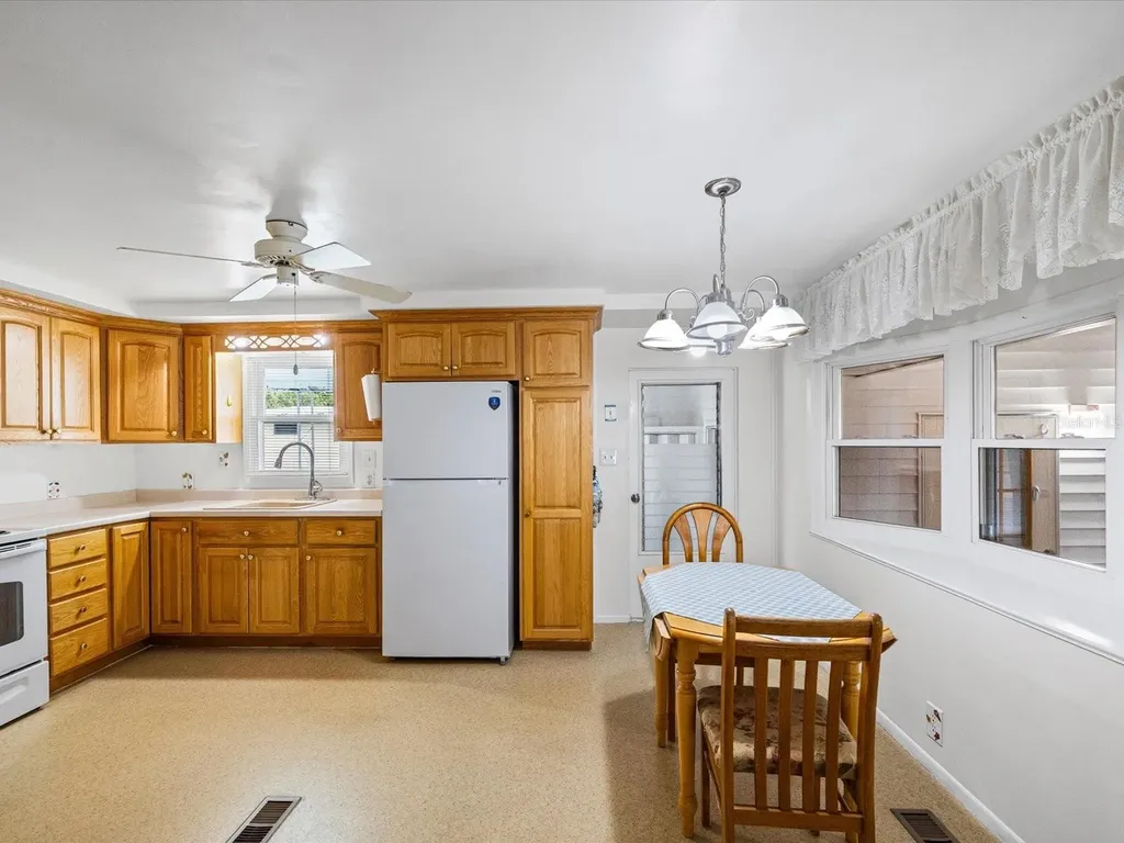 7366 First Loop Avenue Brooksville FL 34613
