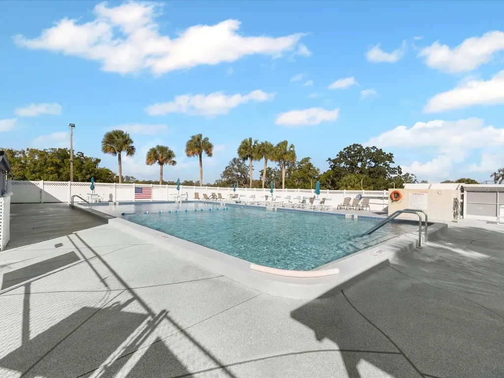 7366 First Loop Avenue Brooksville FL 34613