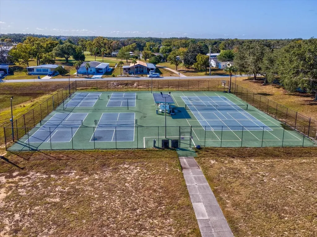7366 First Loop Avenue Brooksville FL 34613