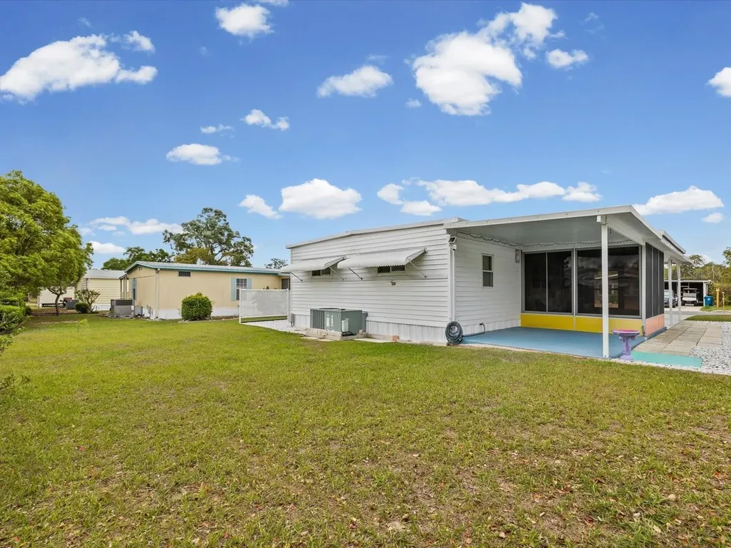 7366 First Loop Avenue Brooksville FL 34613