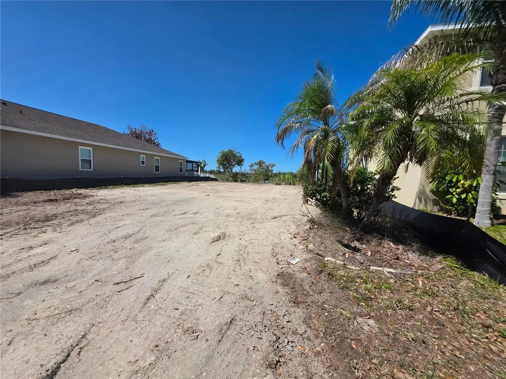 563 Vista Ridge Drive Ruskin FL 33570