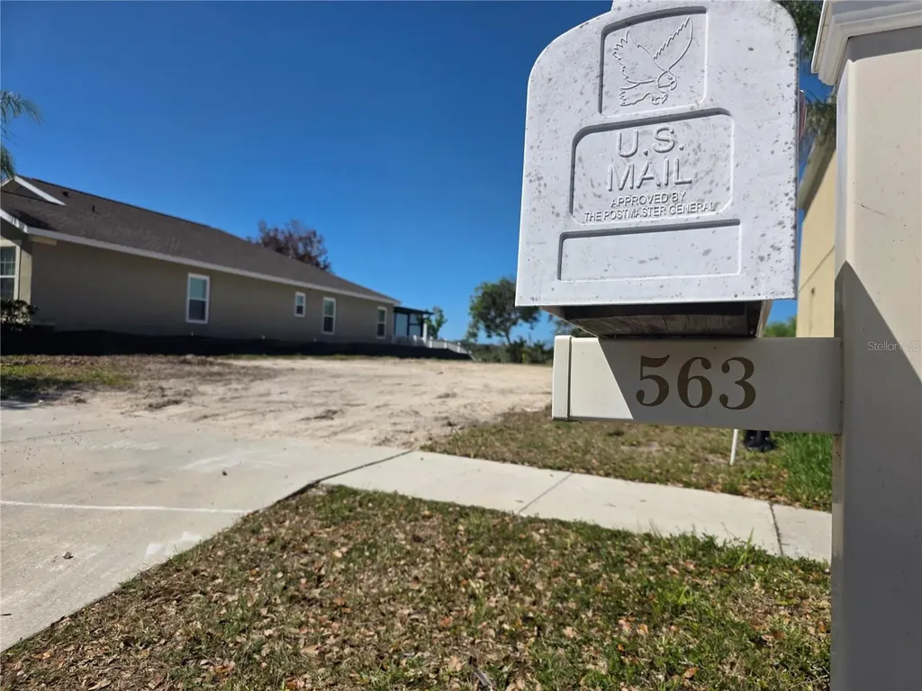 563 Vista Ridge Drive Ruskin FL 33570