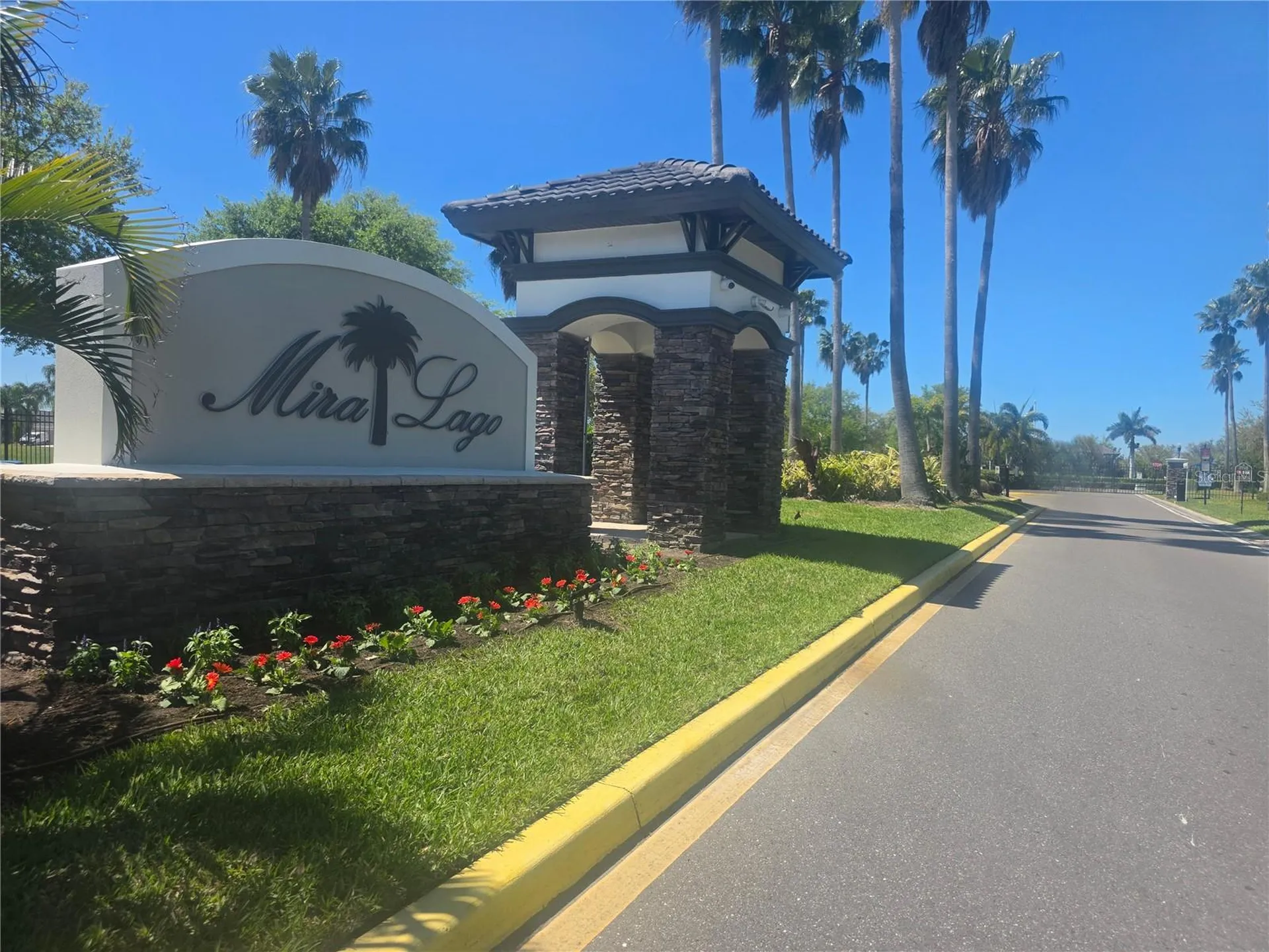 563 Vista Ridge Drive Ruskin FL 33570