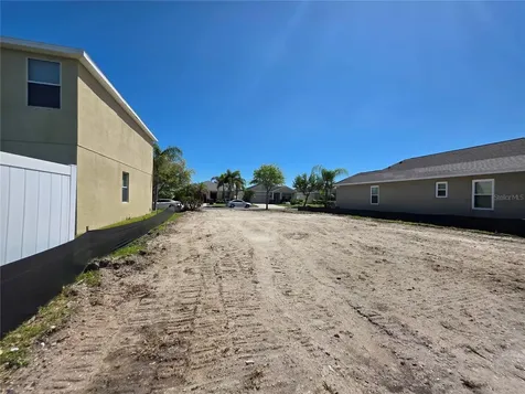 563 Vista Ridge Drive Ruskin FL 33570