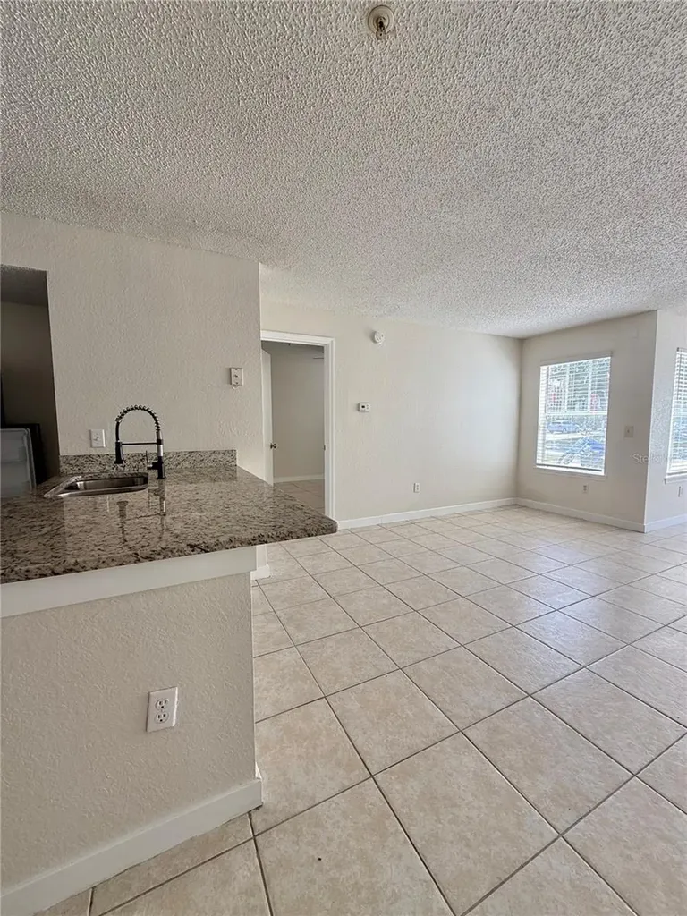 2201 Key West Court Kissimmee FL 34741