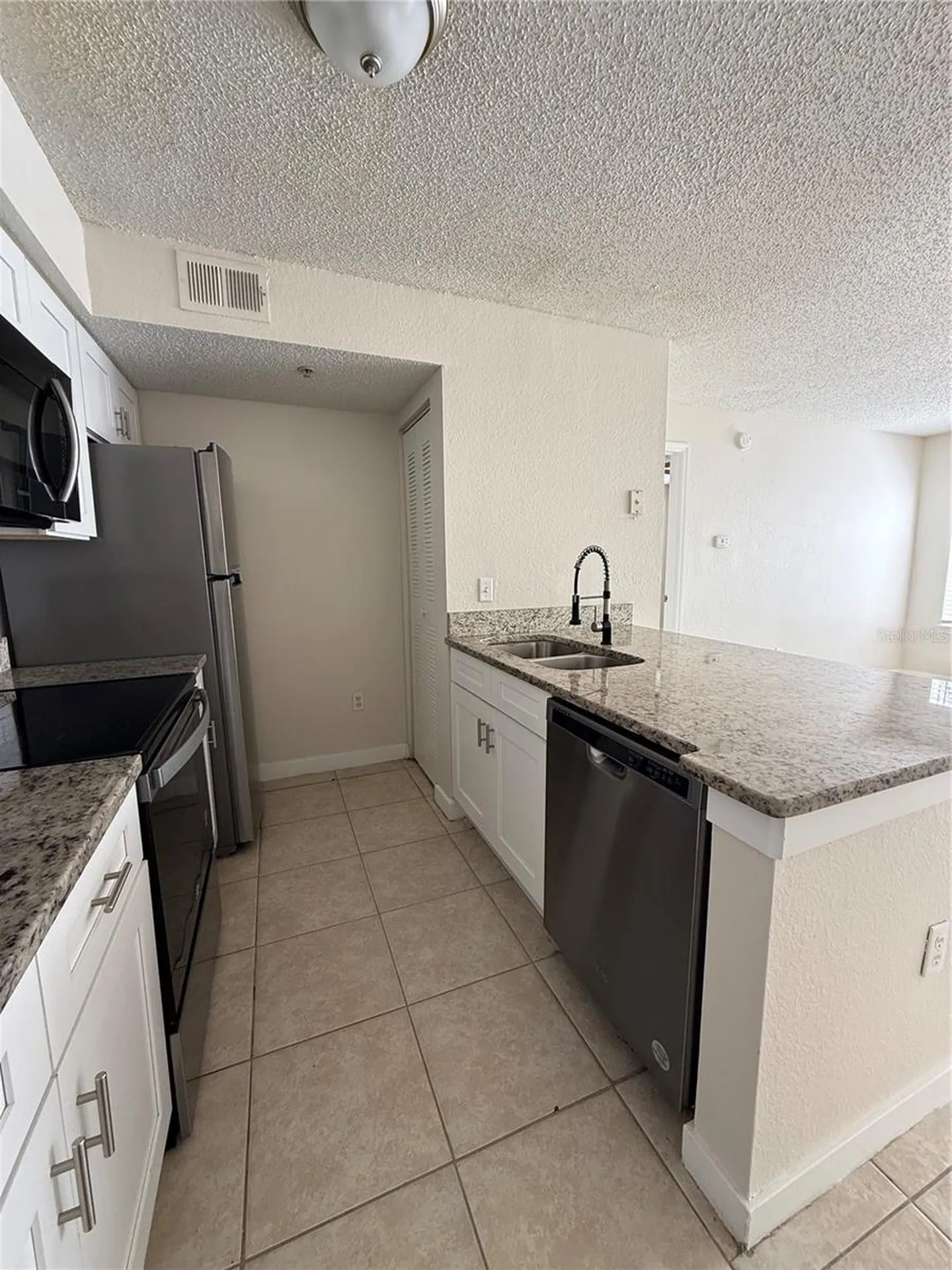 2201 Key West Court Kissimmee FL 34741