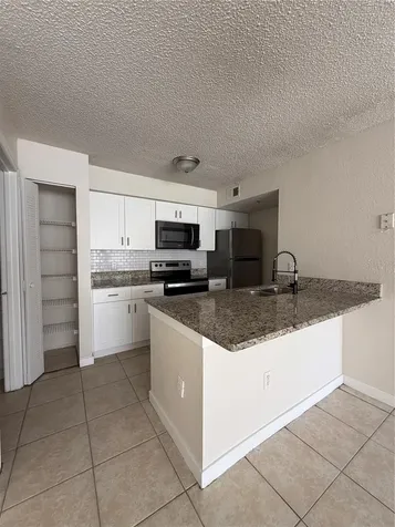 2201 Key West Court Kissimmee FL 34741