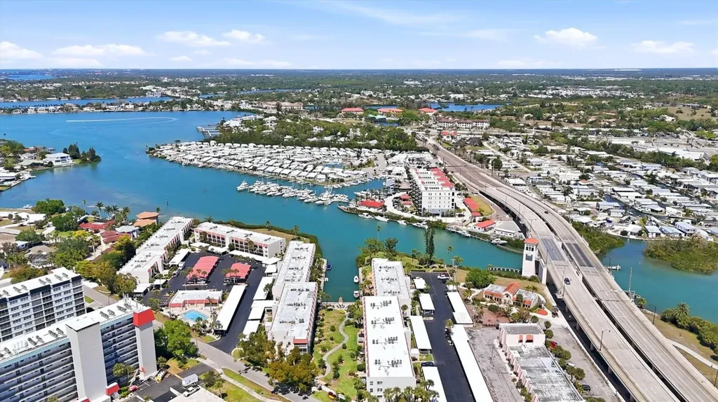 220 Santa Maria Street Venice FL 34285