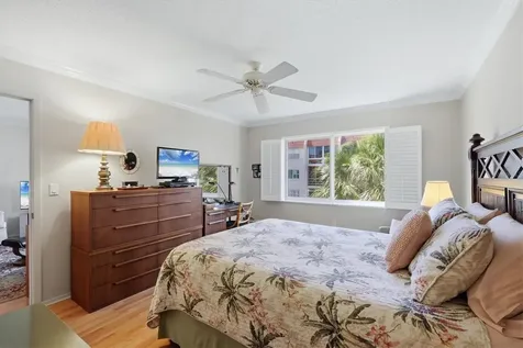 220 Santa Maria Street Venice FL 34285