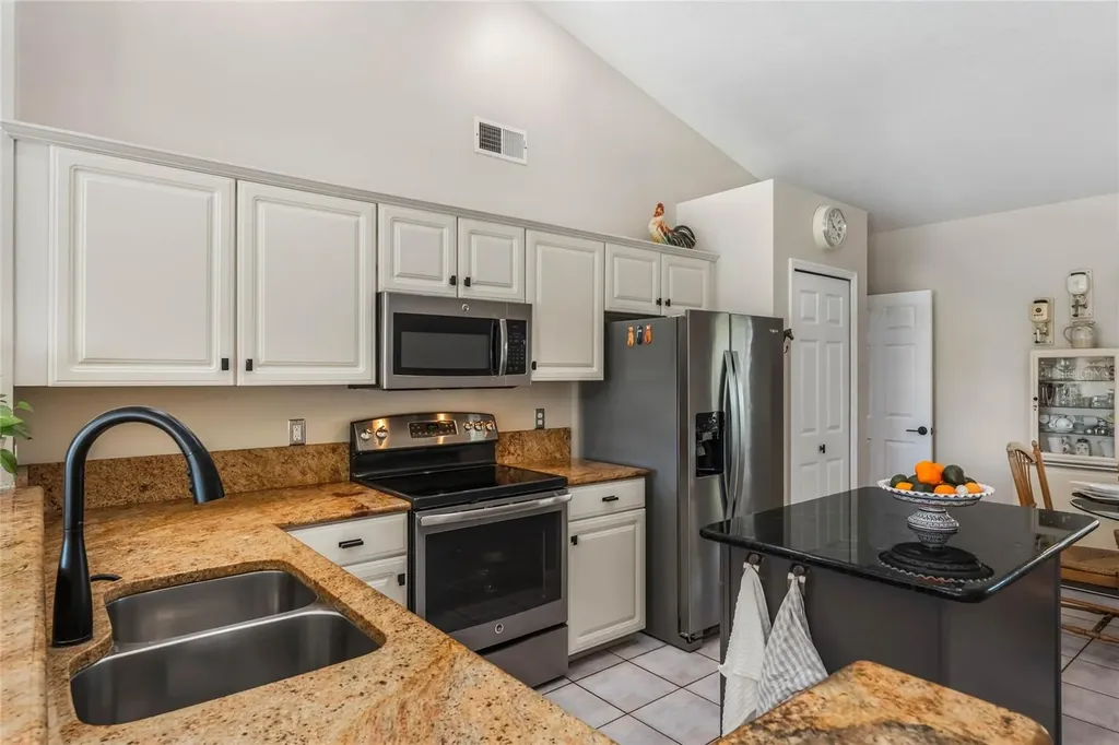 14310 Lord Barclay Drive Orlando FL 32837