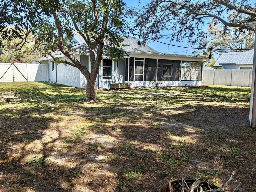 4970 Reagen Way Sarasota FL 34232