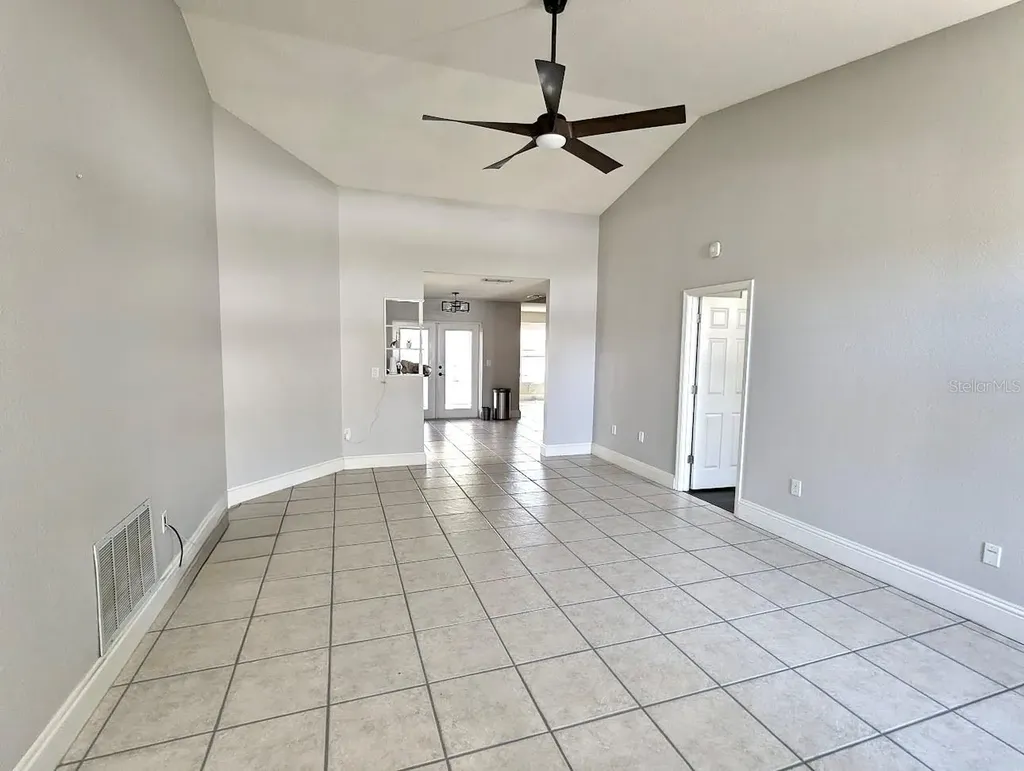 4970 Reagen Way Sarasota FL 34232
